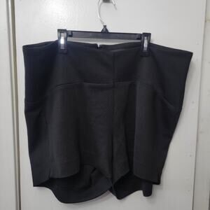 Torrid Black High Waisted Textured Knit Dress Shorts Plus Size 18 NWT